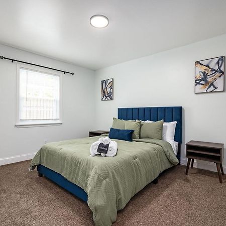 Cozy 2Bd Retreat A Short Walk To Westside Beltline Apartment Atlanta Bagian luar foto