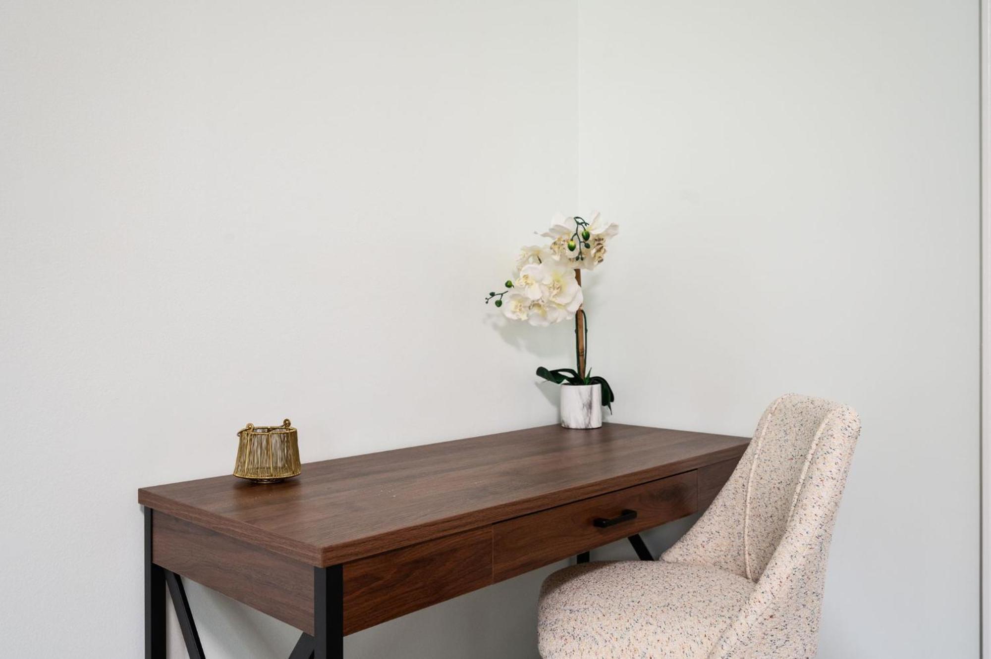 Cozy 2Bd Retreat A Short Walk To Westside Beltline Apartment Atlanta Bagian luar foto