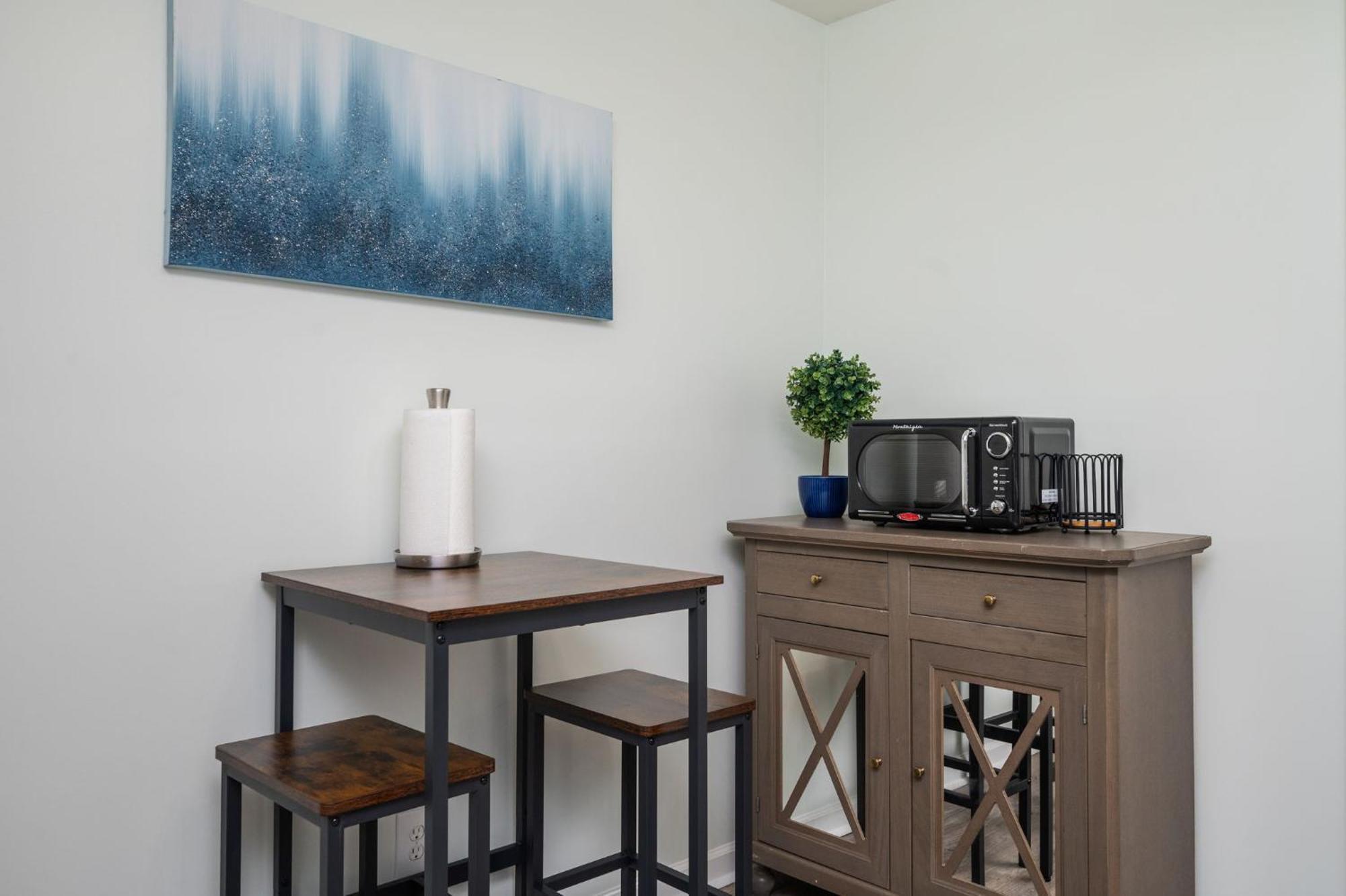 Cozy 2Bd Retreat A Short Walk To Westside Beltline Apartment Atlanta Bagian luar foto